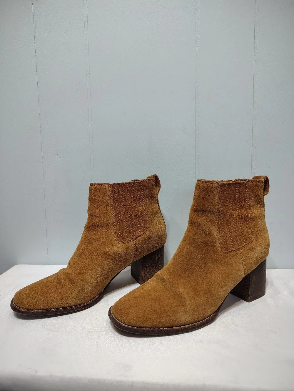 Madewell The Kat Chelsea Boot Suede Tan Camel Block Heel 8